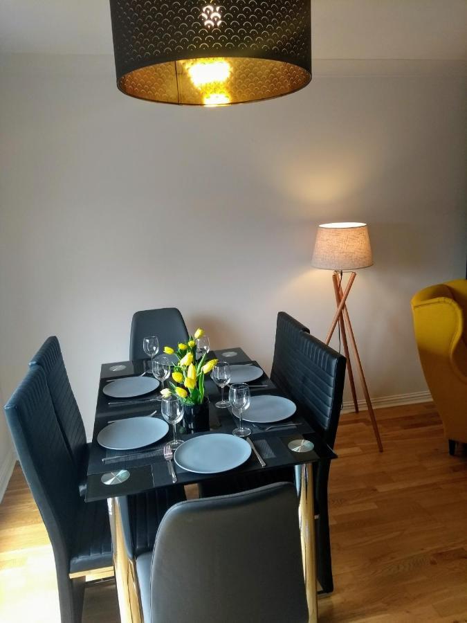 Ferienwohnung Rosies Clifden Exterior foto